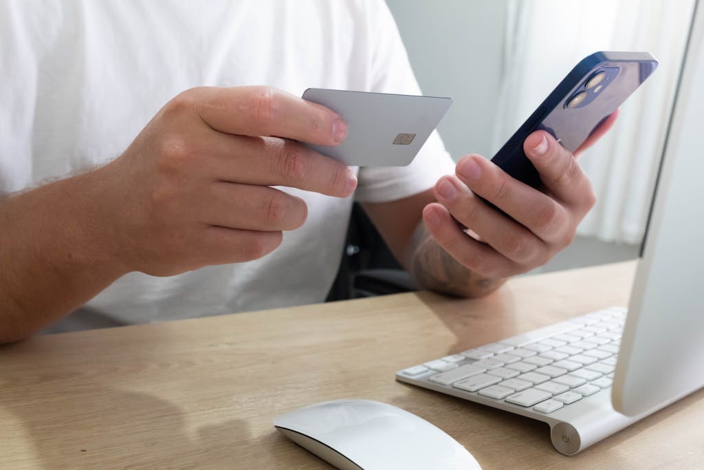 E-Commerce in 2024: Trends, Challenges, and Strategies for Success 2 E-Commerce